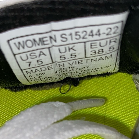 White and gray sneakers - Picture 8 of 8